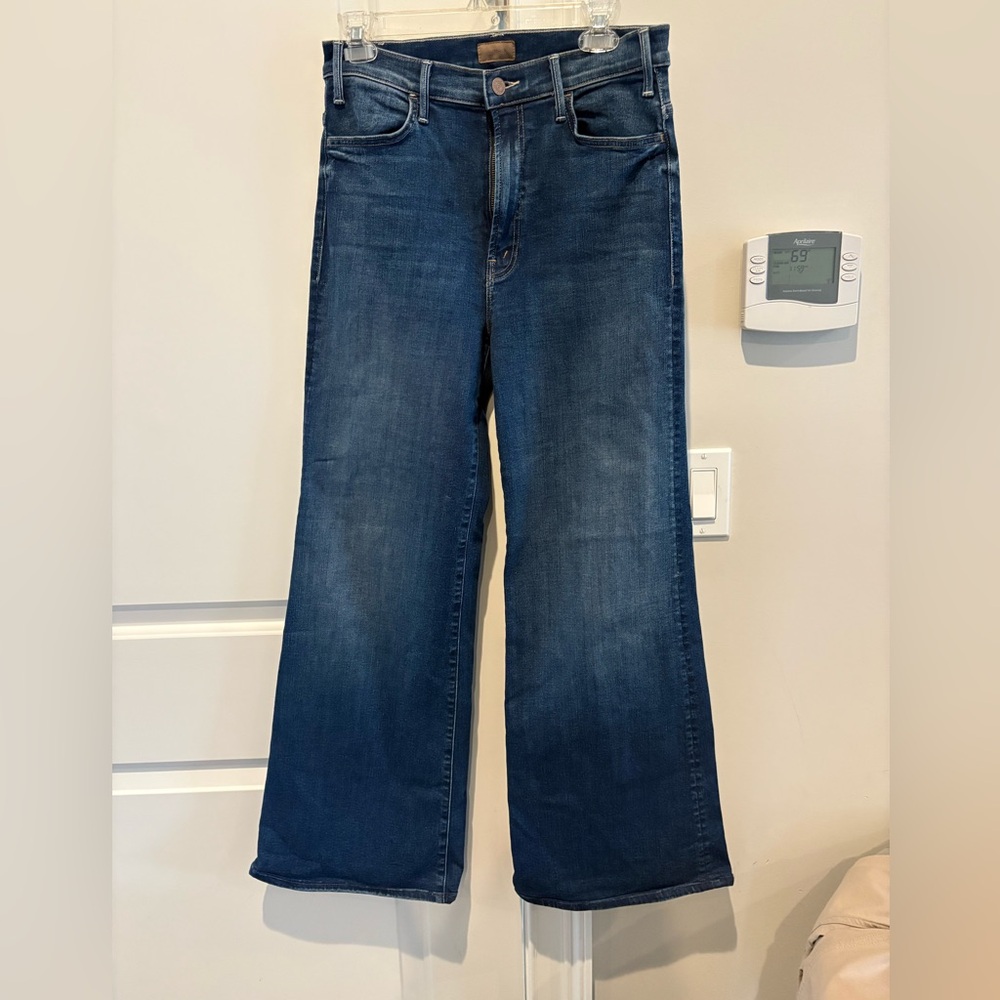 Mother jeans size 29, very good condition barely worn, wide leg, length  hemmed